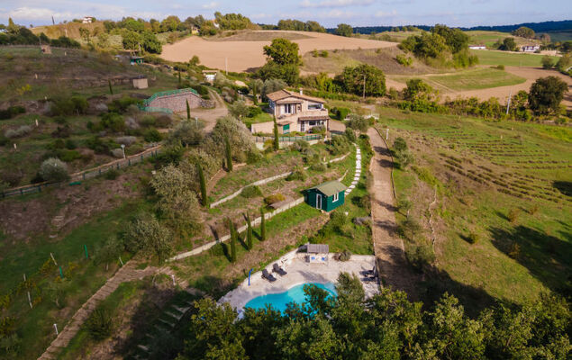 Materia Prima - Photo 1